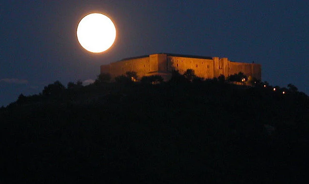 castello-di-lagopesole