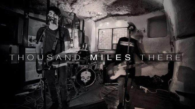 foto-thousand-miles-there