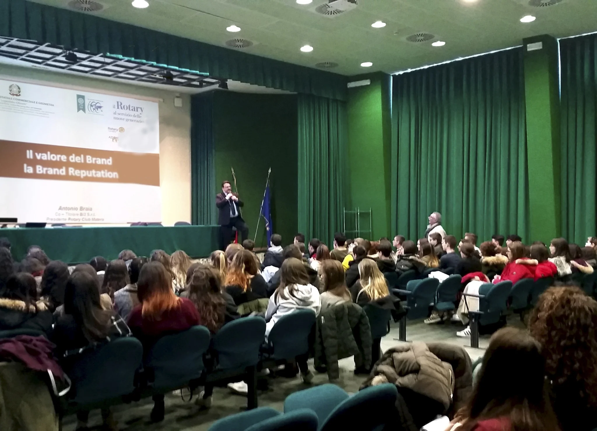 SCUOLINCONTRIMPRESA- Progetto ITCG Loperfido – Olivetti per il Service “Il Rotary Matera al servizio delle nuove Generazioni”