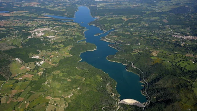 Italy, Basilicata, Lago Pertusillo