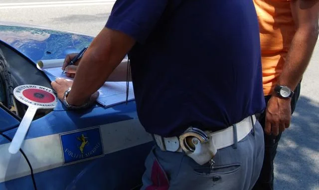 posto di blocco polizia