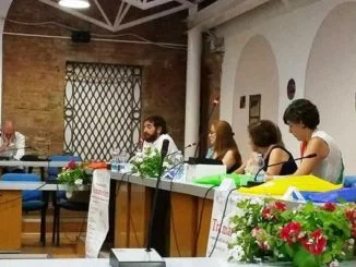 LA MAGIA DEL TEATRO IN UN LIBRO DI TERESA MEGALE