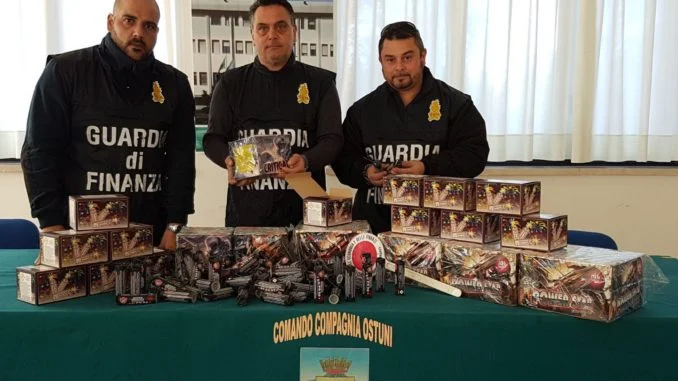 17389_Foto sequestro fuochi