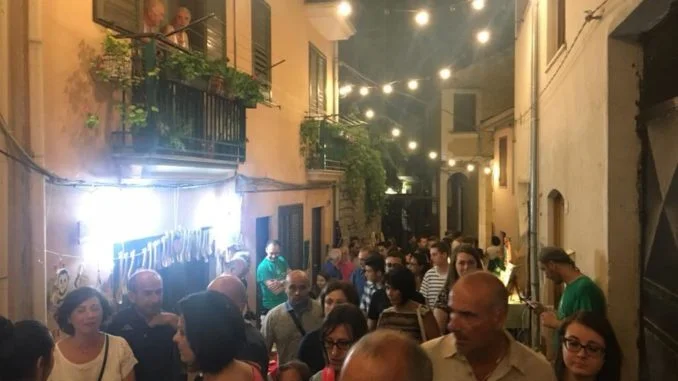 5 - VICOLI AFFOLLATI