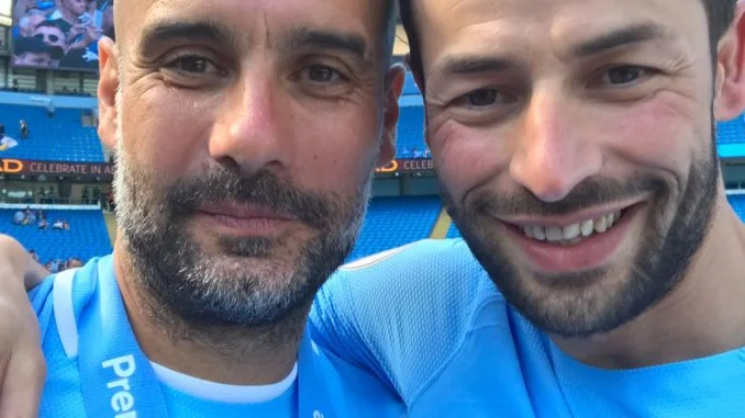 MARIO PAFUNDI CON GUARDIOLA