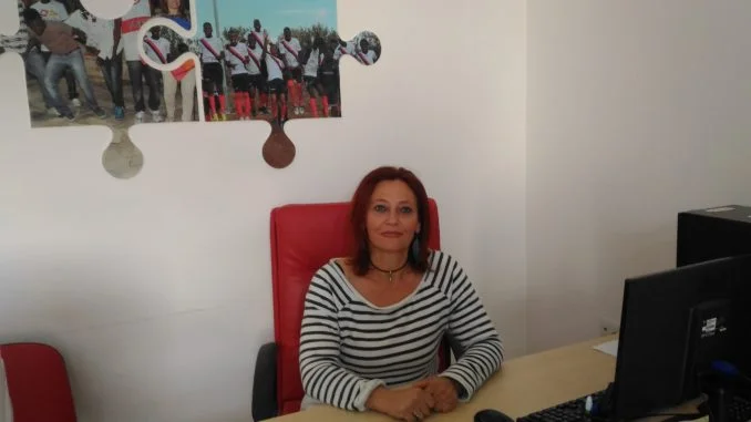 1ANGELA SURICO
