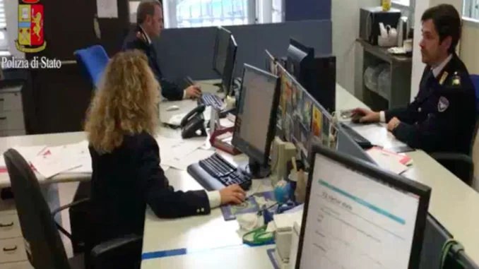 Milano, operazione della Polizia sull'attacco informatico alla piattaforma Rousseau del Movimento 5 Stelle