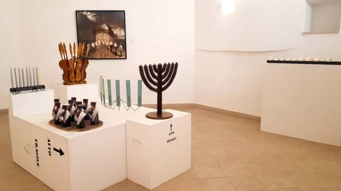Lumi di Chanukkah allestimento Fondazione Sassi 1