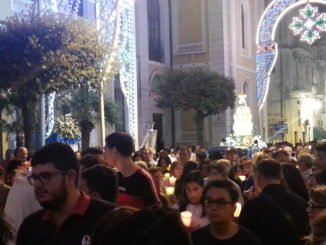 pisticci: spettacolare fiaccolata di un chilometro per la madonna di viggiano 106 20190901 233846 radio laser news matera potenza puglia basilicata