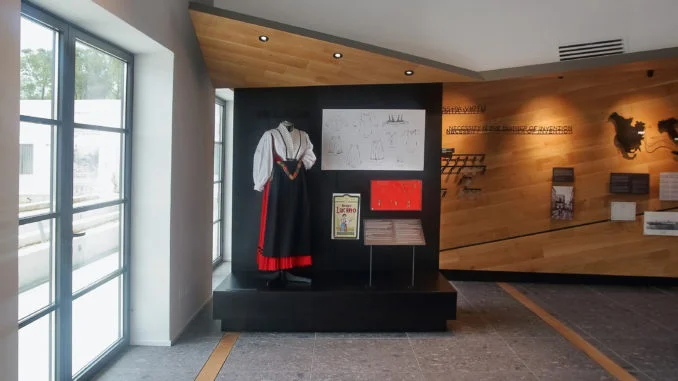 EssenzaLucano_interno1