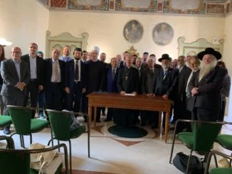Una mostra di scultura nei Sassi per celebrare il legame religioso tra le comunità cristiane, ebraiche e islamiche