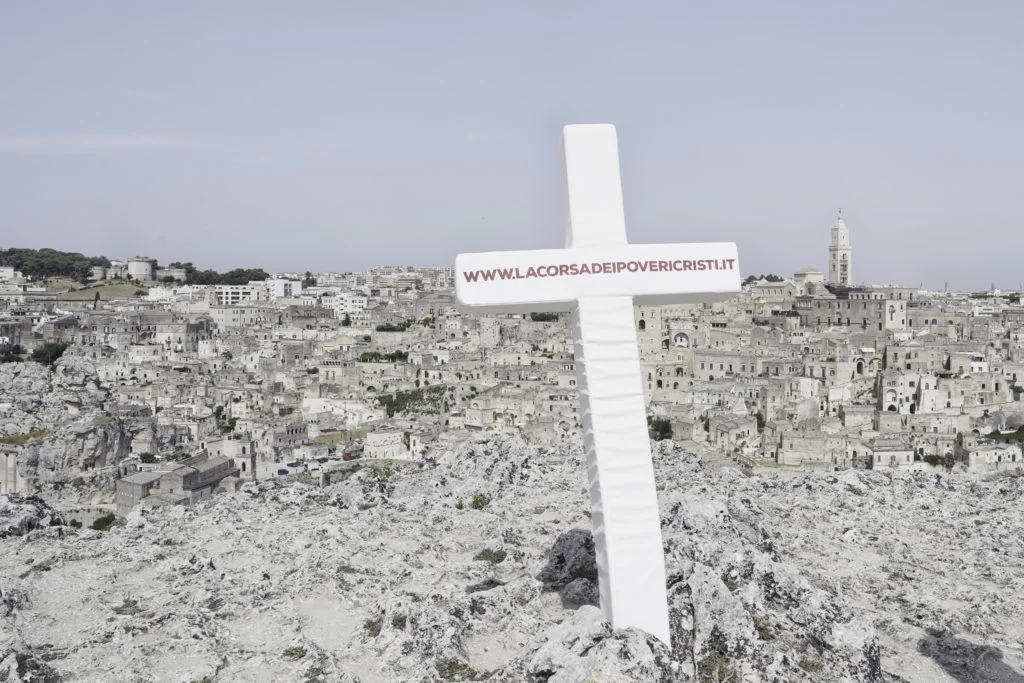 A MATERA LA CORSA DEI POVERI CRISTI