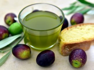 brindisi. sabato 23, la festa dell'olio con coldiretti e il mercato di campagna amica 53 olio per sito 1024x683 radiolaser news matera potenza puglia basilicata