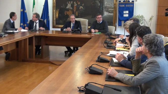 foto riunione 3