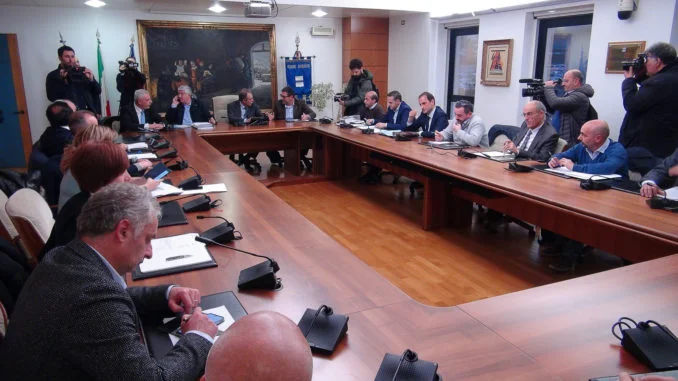 tavolo bardi e sindacaci val d'agri 2