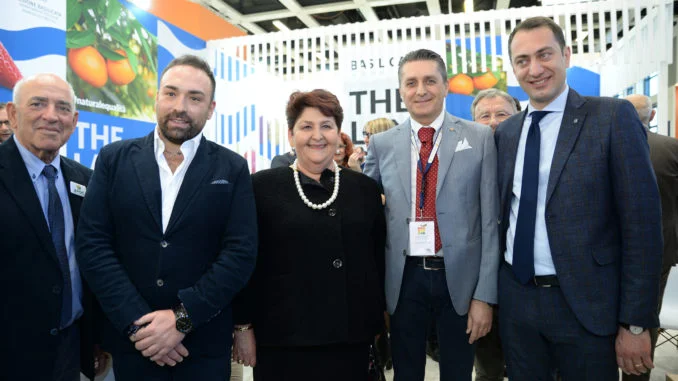 ministro-bellanova-stand-basilicata-a dx assessore fanelli