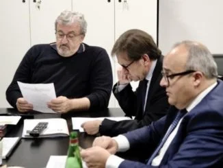 CORONAVIRUS/ Mentre è allo studio del governo Governo un decreto con misure ancora più restrittive fino al 31 luglio, la Puglia lancia l’allarme “sistema sanitario verso la saturazione e mancano i dispositivi di protezione individuale”