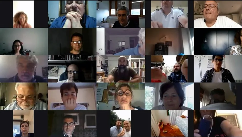ANALISI ORGANOLETTICA DELL’OLIO: FINALE IN VIDEOCONFERENZA FORMATI ALTRI 24 NUOVI ASSAGGIATORI CAPOL