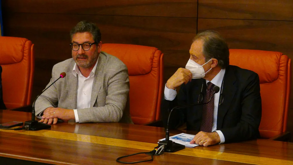 Contributi acqua per famiglie in disagio, conferenza stampa in Regione