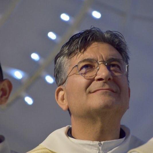 Mercoledì 7 Ottobre TRISTEZZA E GIOIA NELLA PARROCCHIA S.ANTONIO. DON MICHELE SALUTA E ARRIVA DON MATTIA