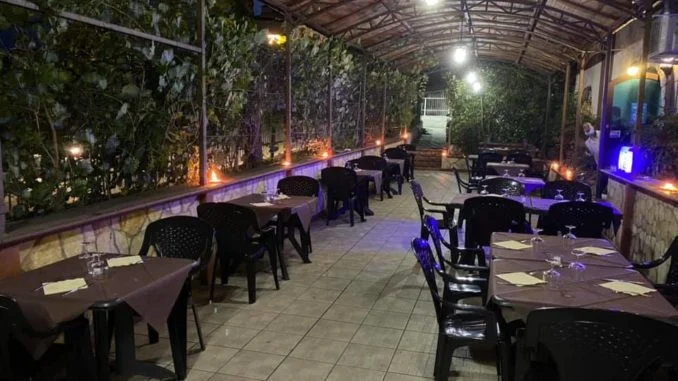 ristorante all'aperto