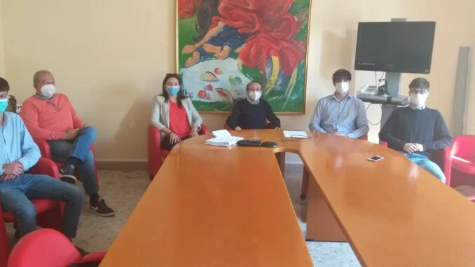 incontro studenti foto gruppo