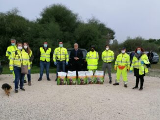 foto donazione crocchette al canile di policoro e1608490590720 radio laser news matera potenza puglia basilicata