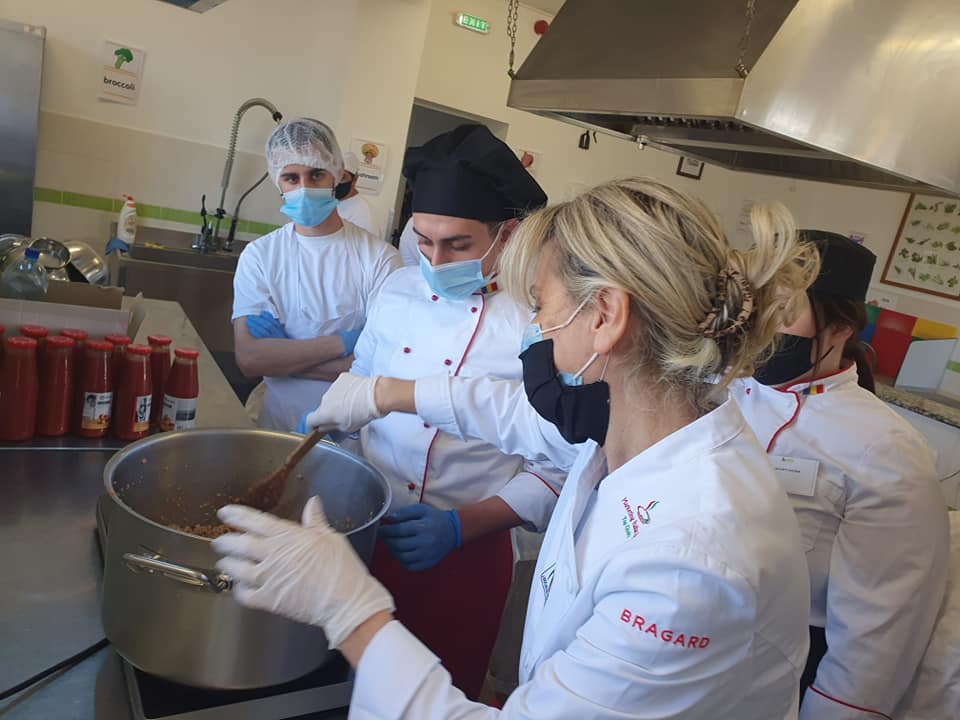 FESTIVITA’ PASQUALI: L’IMPEGNO DELL’ASSOCIAZIONE CUOCHI ITALIANI A NON FAR MANCARE DALLE TAVOLE I PIATTI DELLA TRADIZIONE