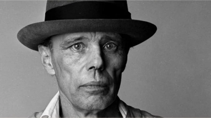 Joseph-Beuys-Detail-Paris-1965-747x480