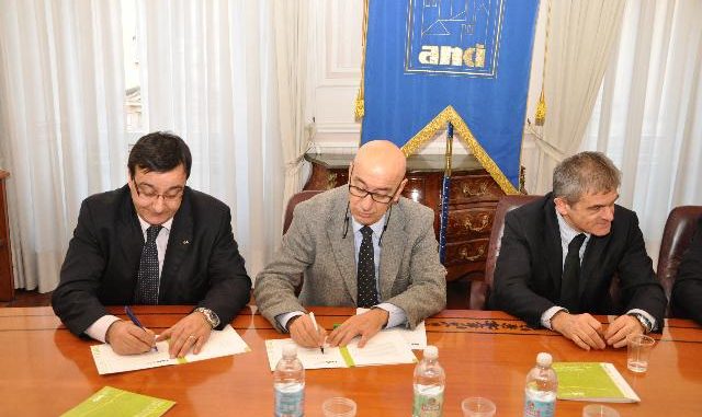 anci_firma_per_la_carta_di_mt 2011