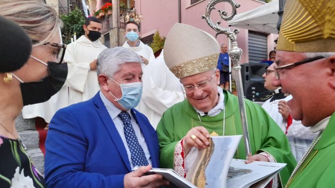 incontro cupparo cardinale bassetti