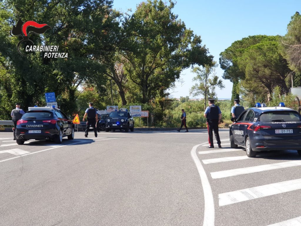 maratea (pz): maxi sequestro di droga. 4 le persone arrestate dai carabinieri per detenzione ai fini di spaccio di ecstasy, anfetamina, ketamina, mdma, lsd, hashish e marijuana. 1 1. radio laser news matera potenza puglia basilicata