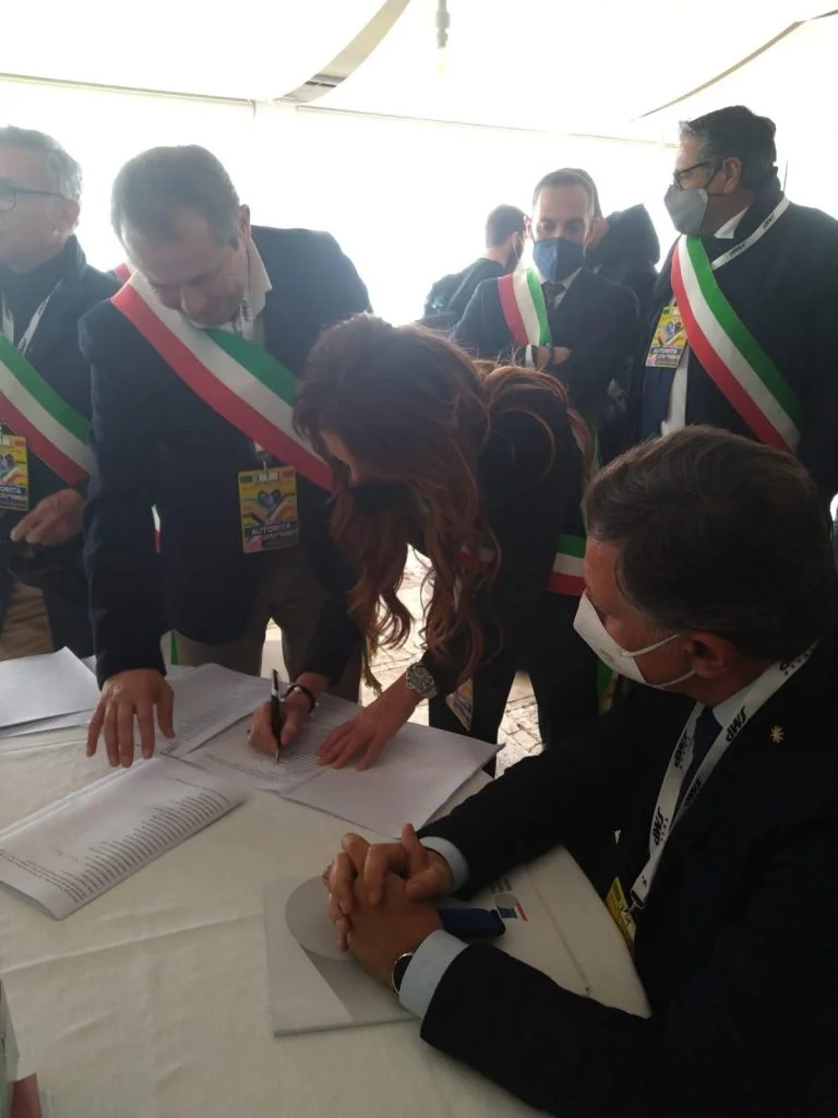 «Pedalare per viaggiare», Alberobello sottoscrive il protocollo di intesa tra 26 Comuni insieme per un nuovo progetto di promozione della Puglia
