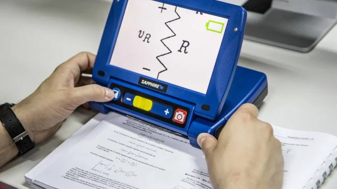 FOTO Strumenti per studenti disabili 2