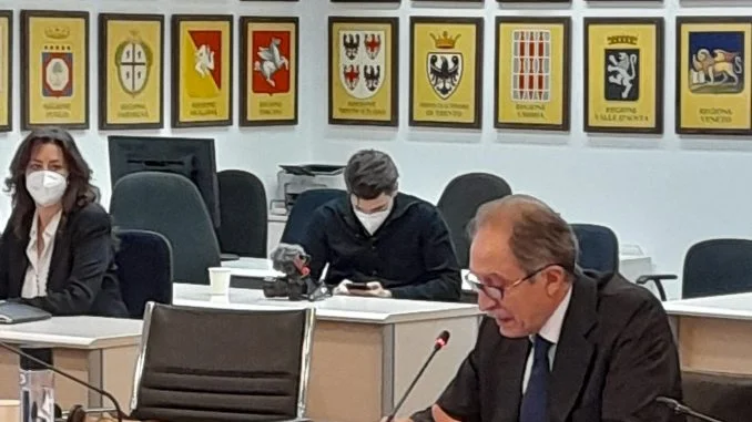 Bardi in Conferenza Stato Regione_9 dicembre