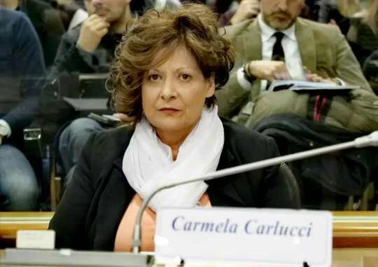 Crmela-Carlucci-min