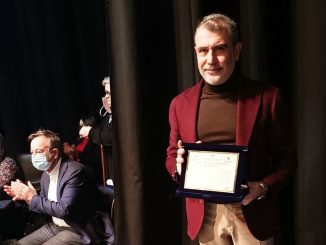 assegnato allo stilista michele miglionico premio a.n.d.e. 2020/2021 7 polish 20211219 000624438 radio laser news matera potenza puglia basilicata