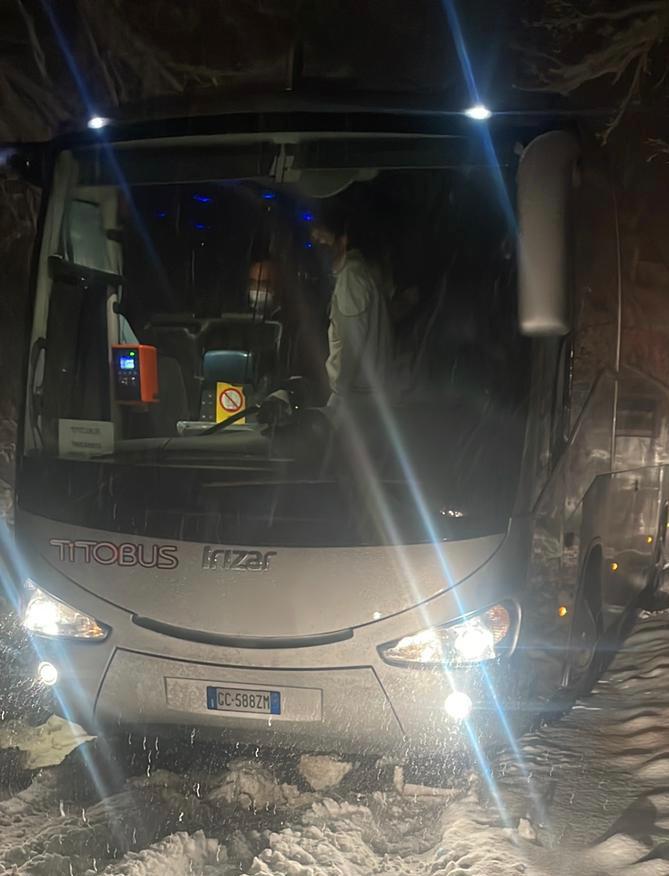 neve, evangelista (fim cisl): “ancora disagi per i pendolari di stellantis e indotto, istituzioni inadeguate” 1 bus tricarico 100122 radio laser news matera potenza puglia basilicata