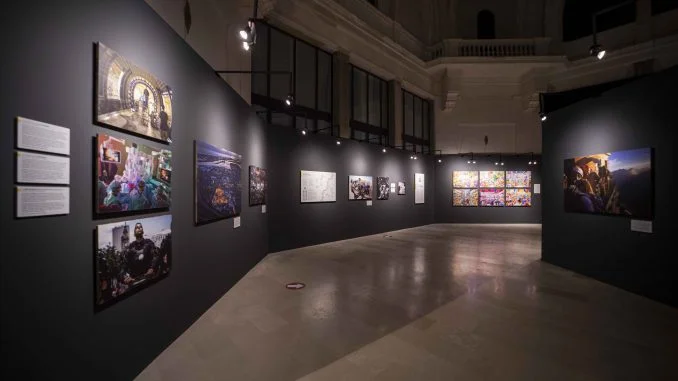 Mostra Planet or Plastic_ (1)