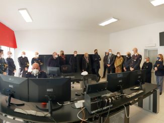 brindisi: inaugurata la nuova sala operativa del comando di polizia locale. 41 sala operativa2 radiolaser news matera potenza puglia basilicata