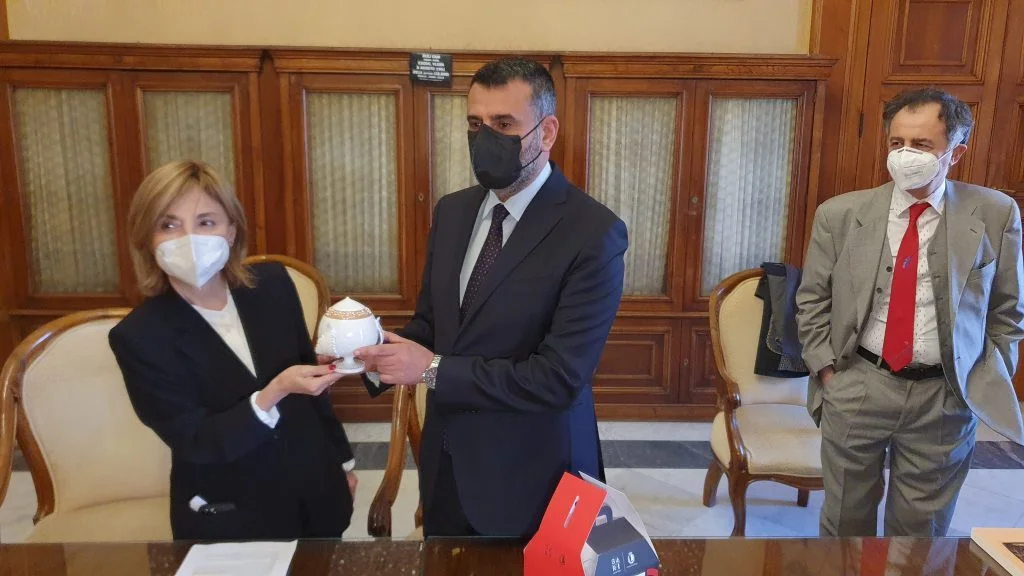 QUESTA MATTINA IL SINDACO HA RICEVUTO A PALAZZO DI CITTÀ LA VICEPRESIDENTE DELLA BEI GELSOMINA VIGLIOTTI
