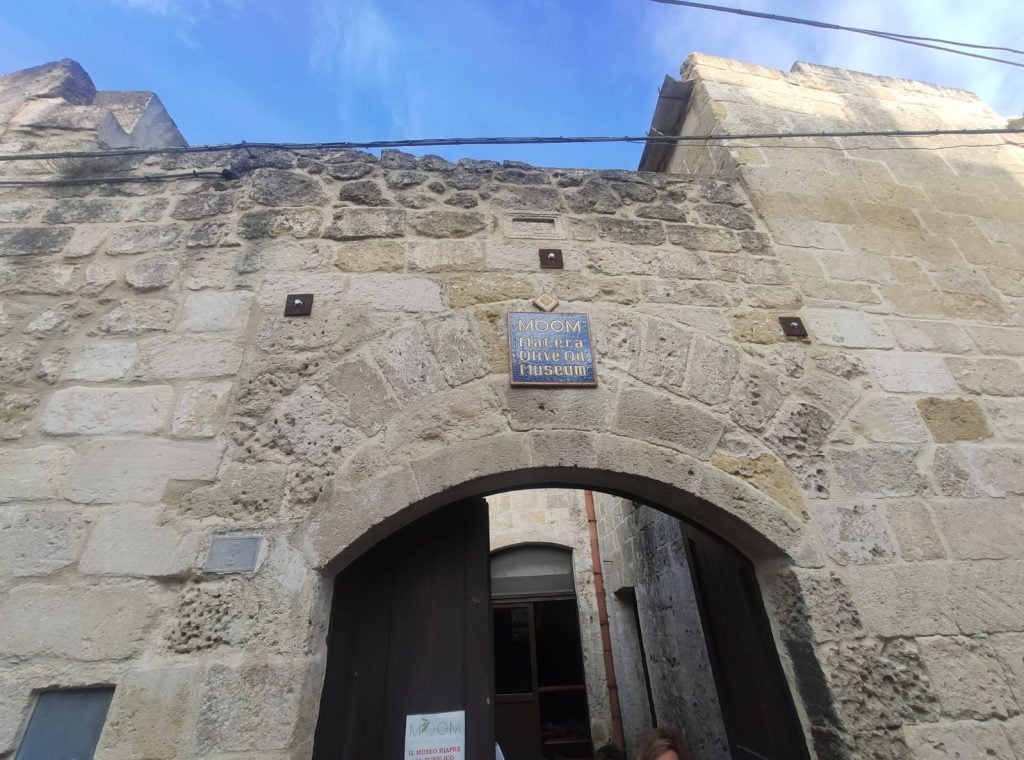 il moom il museo dell'olio di oliva di matera è vincitore del concorso nazionale turismo dell'olio della categoria musei 2 275170733 2497062193764408 5052922775344893010 n radio laser news matera potenza puglia basilicata