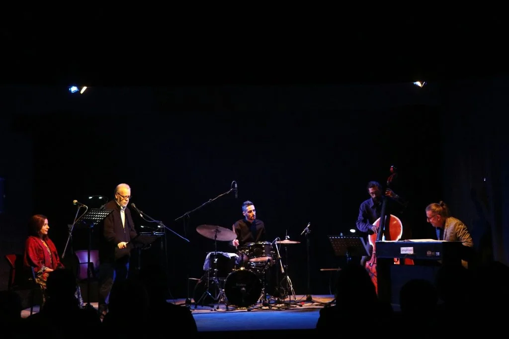 "LA ROSA BIANCA": A LECCE PER LA RASSEGNA "TEATRI A SUD", ASTRAGALI TEATRO E DIAGHILEV PROPONGONO UN INTRECCIO AFFASCINANTE SUL PROFONDO LEGAME TRA MUSICA E POESIA.