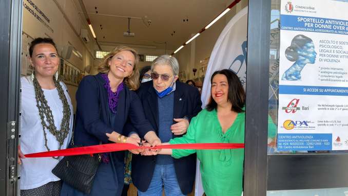 12-05-22 inaugurati i due sportelli antiviolenza per donne over 65_sede Anteas