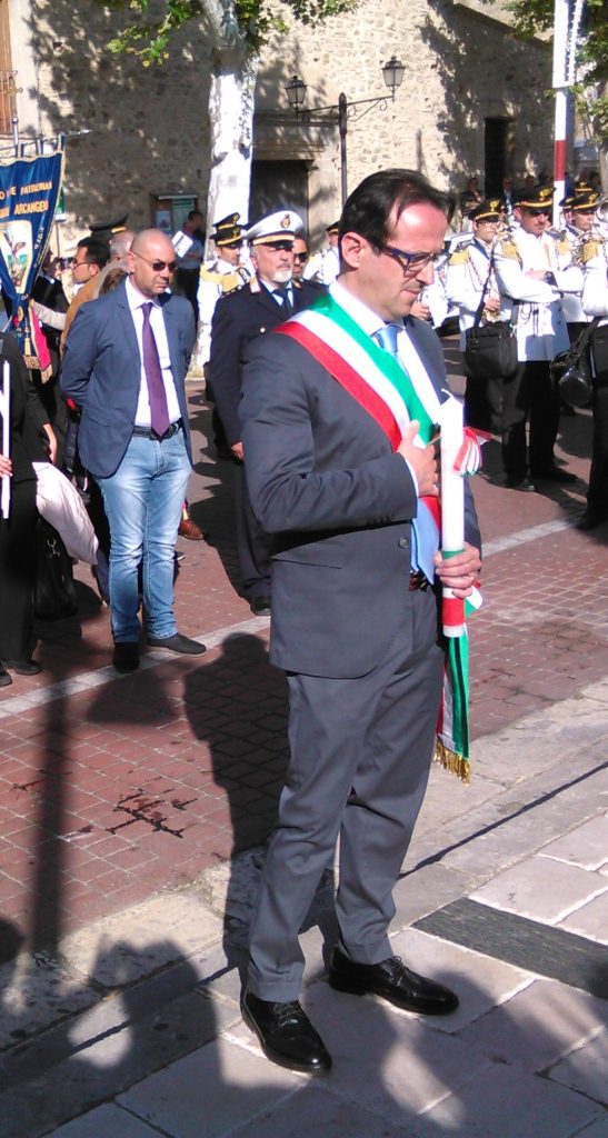 pomarico 7 maggio 2022: offerta della cera a san michele arcangelo coi sindaci della provincia 1 img 20200323 195343 radiolaser news matera potenza puglia basilicata