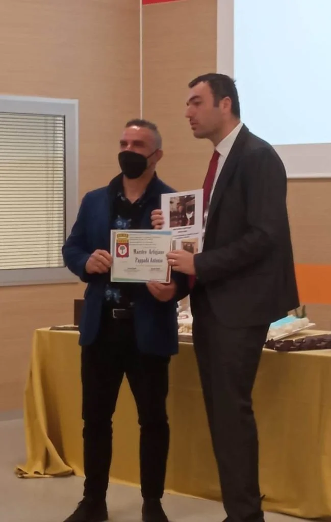 ASSEGNATO DALLA REGIONE PUGLIA IL TITOLO DI “MAESTRO ARTIGIANO” AD ANTONIO PAPPADA’ - IL RAMAIO DI SPECCHIA