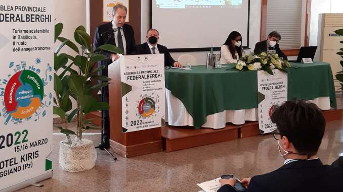 ultima assemblea federalberghi pz