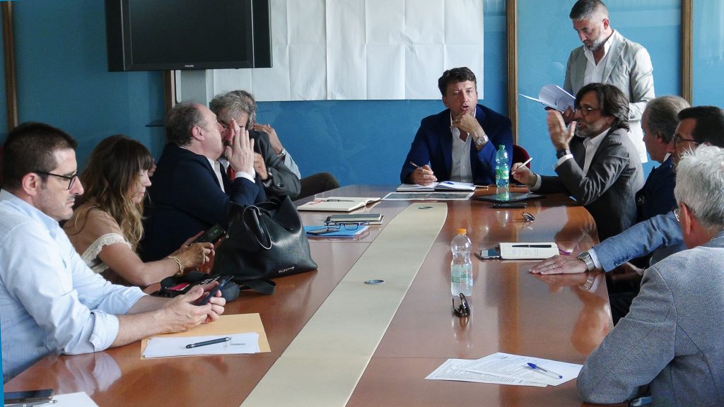 crisi idrica aree industriali val basento incontro in regione 1 1 radiolaser news matera potenza puglia basilicata