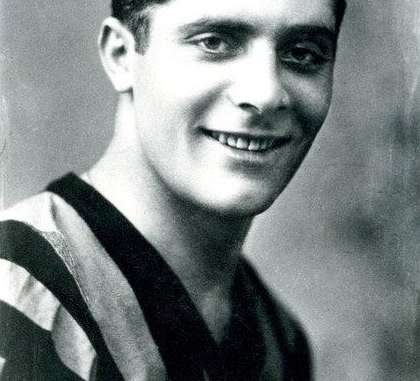 Giuseppe_Meazza_1935