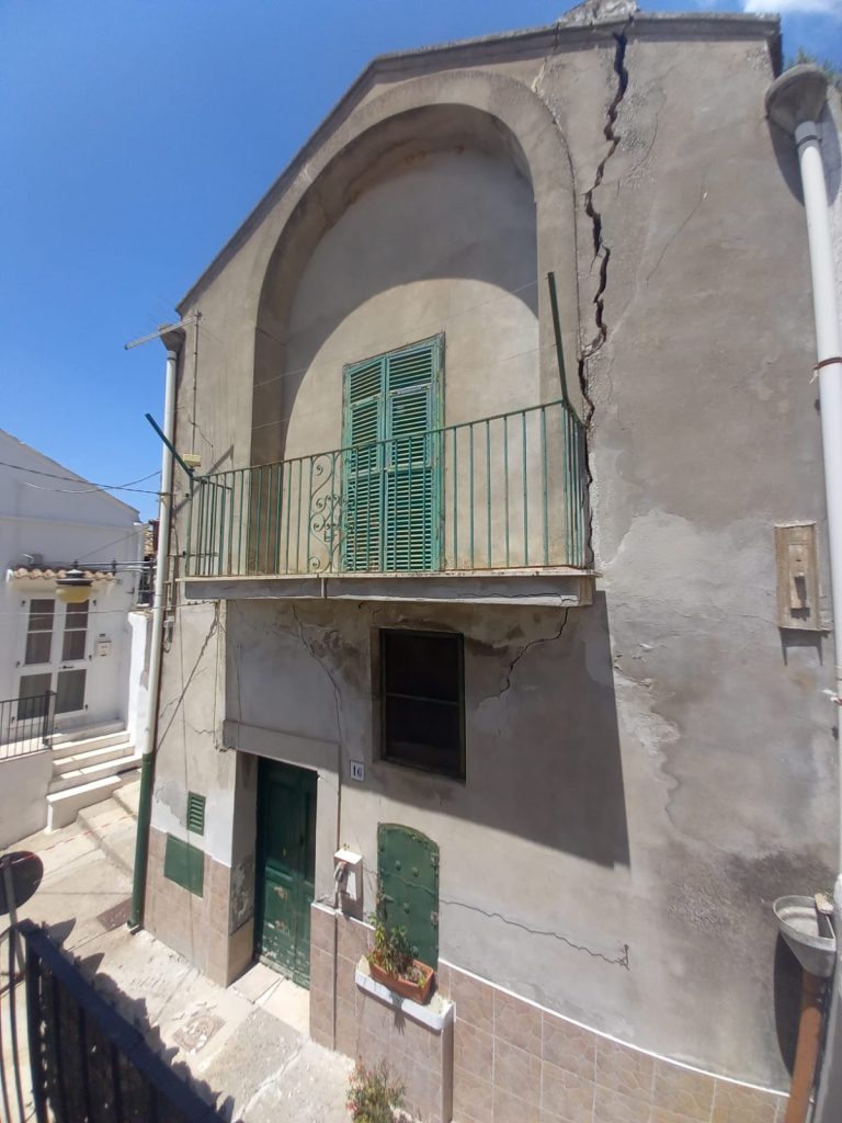 pisticci: terminati i lavori di messa in sicurezza dell'abitazione in via masaniello, 16 1 whatsapp image 2022 06 30 at 17.23.14 radiolaser news matera potenza puglia basilicata